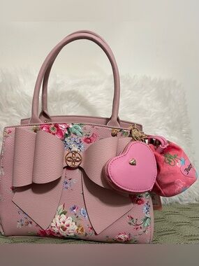 NWT Crossing New York Pink Floral Bow Accent Satchel (Heart Charm Not Included)